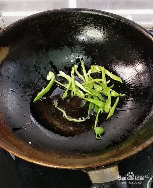 苦瓜炒肉丝的做法