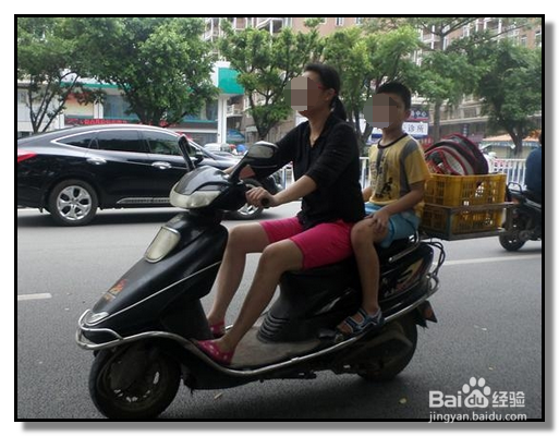 骑车接送孩子的家长们应注意些什么