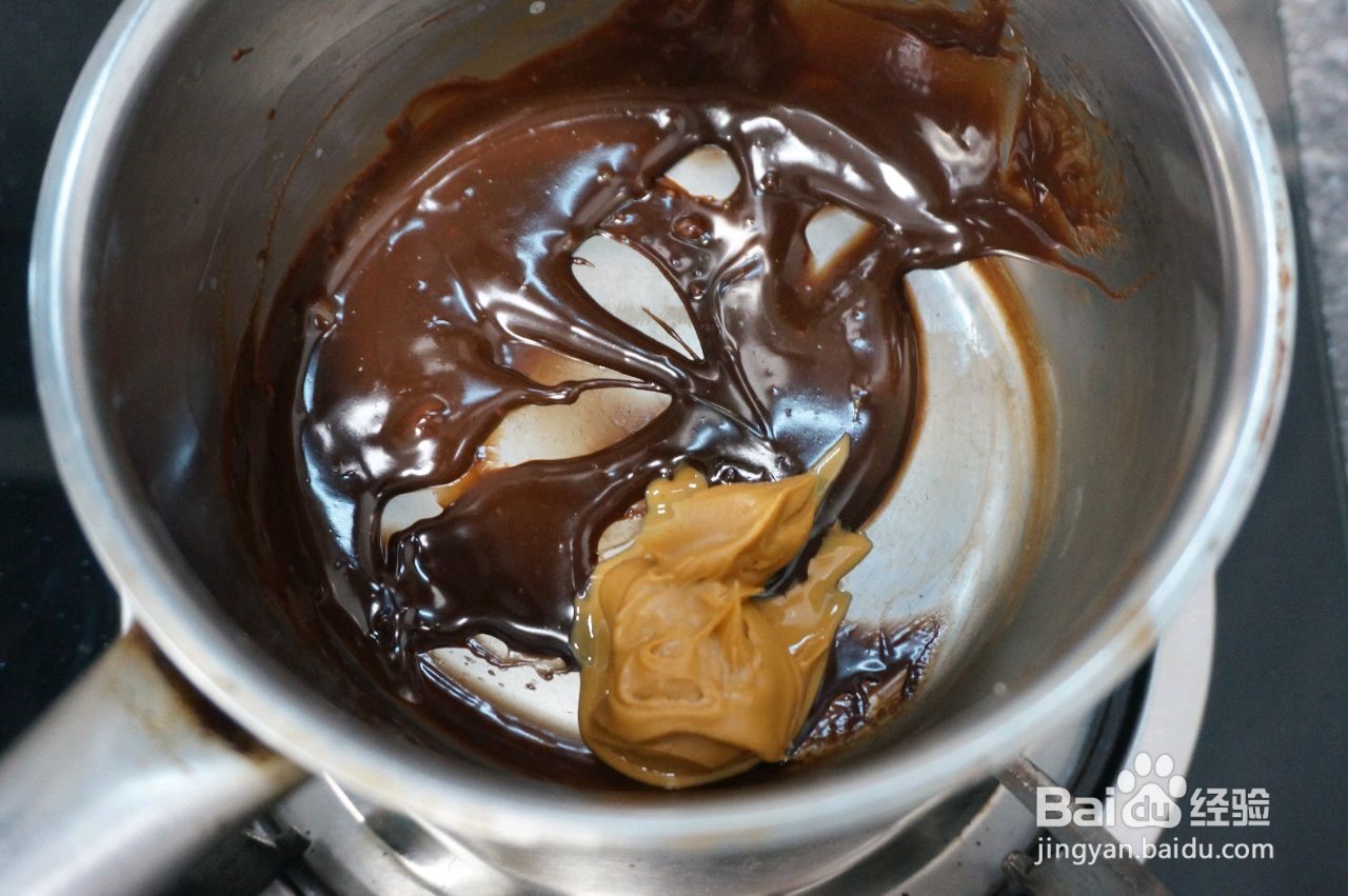 巧克力花生酥皮泡芙