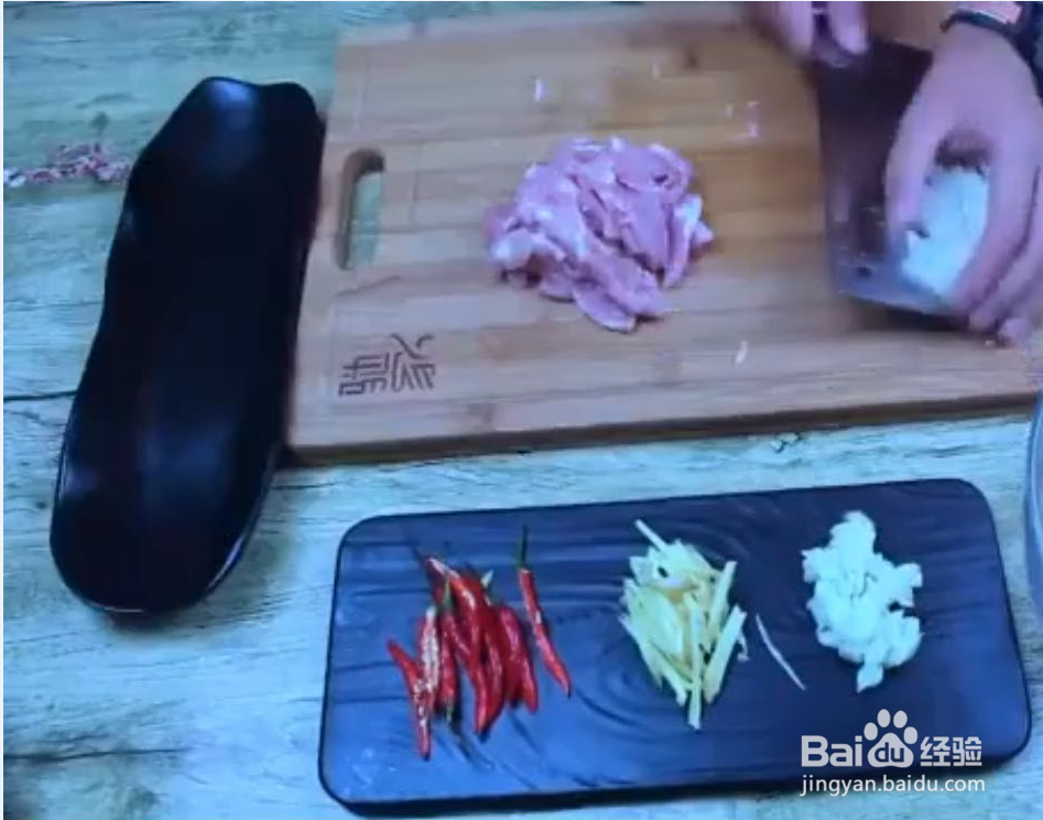 麻辣川味十足的水煮肉片。吃了还想吃