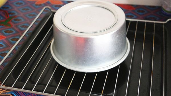 黑芝麻戚风蛋糕