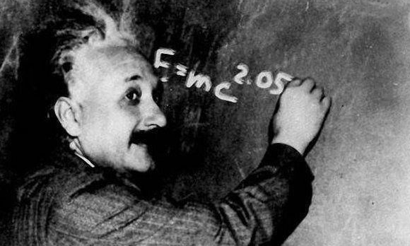 爱因斯坦的个人简介