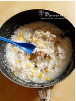 田园蔬菜海鲜粥