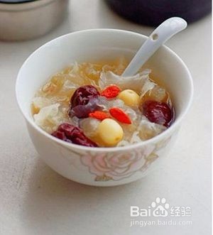 女性皮肤暗沉该如何调节?