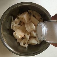 怎样制作莲藕棒骨汤