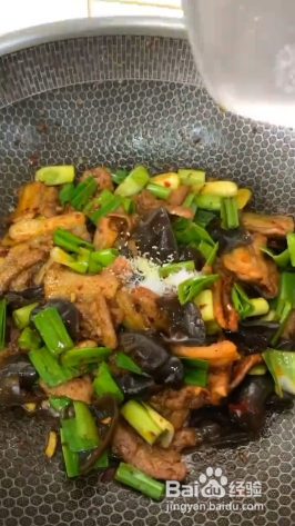 如何炒回锅肉