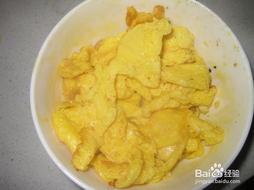 如何做青椒火腿炒鸡蛋