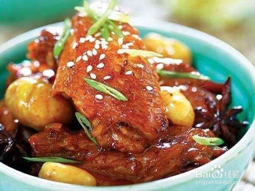 板栗焖鸡翅的制作方法