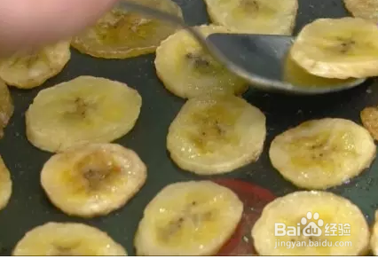 教你不用烤箱做酥脆香蕉片!