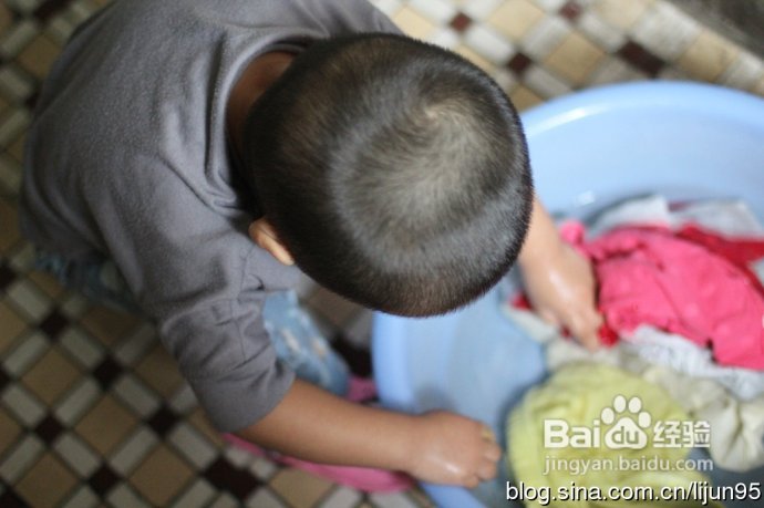 两岁女儿十天内的惊人成长【原创】