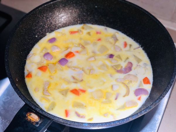秘制咖喱鸡肉饭