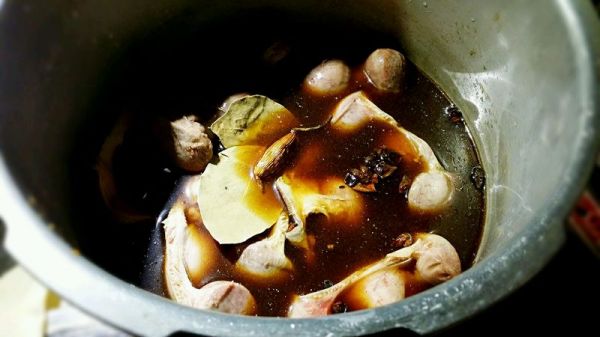 酸菜辣椒炒鹅肾