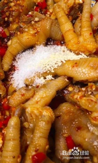 怎么做美味好吃的凉拌鸡爪