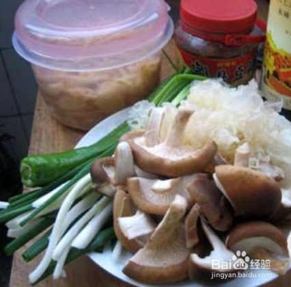 红酒烧兔肉的做法