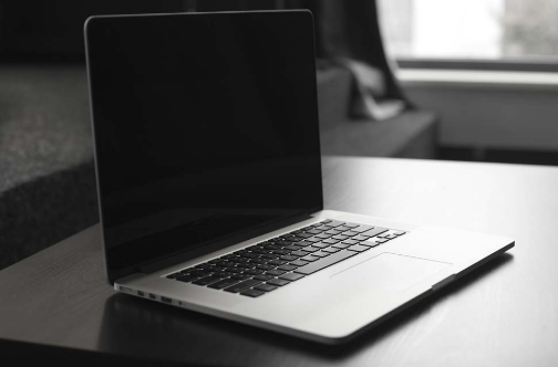 笔记本插电源cpu温度就高 不插电源就正常 怎么回事啊