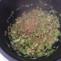 制作上海猪油菜饭