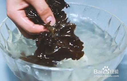 木耳炒鸡蛋的家常做法