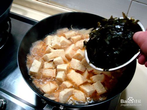 泡菜什锦粉丝煲