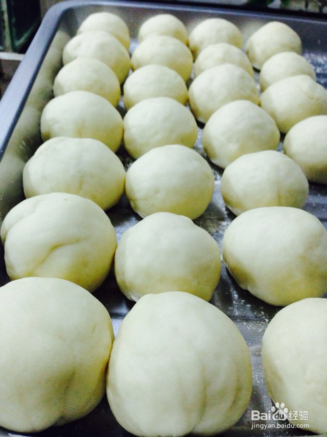 牛奶小面包的做法