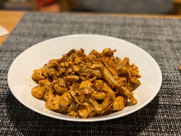 杏鲍菇炒鸡胸肉