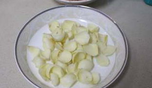 百合蒸肉的做法