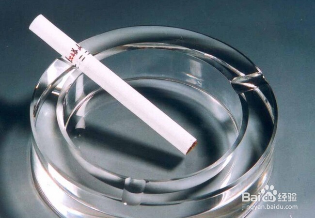 老干部霍建华烟瘾大 如何戒烟才成功有效
