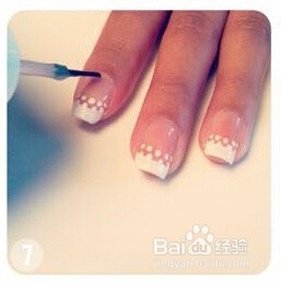 简单大方美甲制作