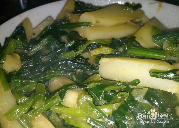 <b>素菜菠菜炖土豆的做法</b>
