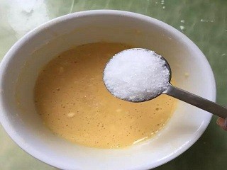 草莓酸奶红枣蛋糕怎么做？