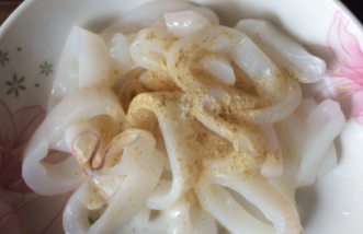 香酥黄金鱿鱼圈
