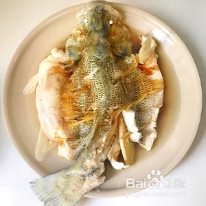 自己在家做超简单清蒸鲈鱼