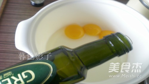 亚麻油果味蛋糕卷