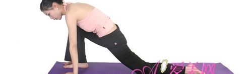 美臀瑜伽云雀式轻松塑造挺翘臀部