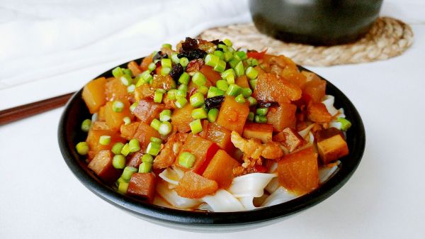 葱油蒜薹土豆肉