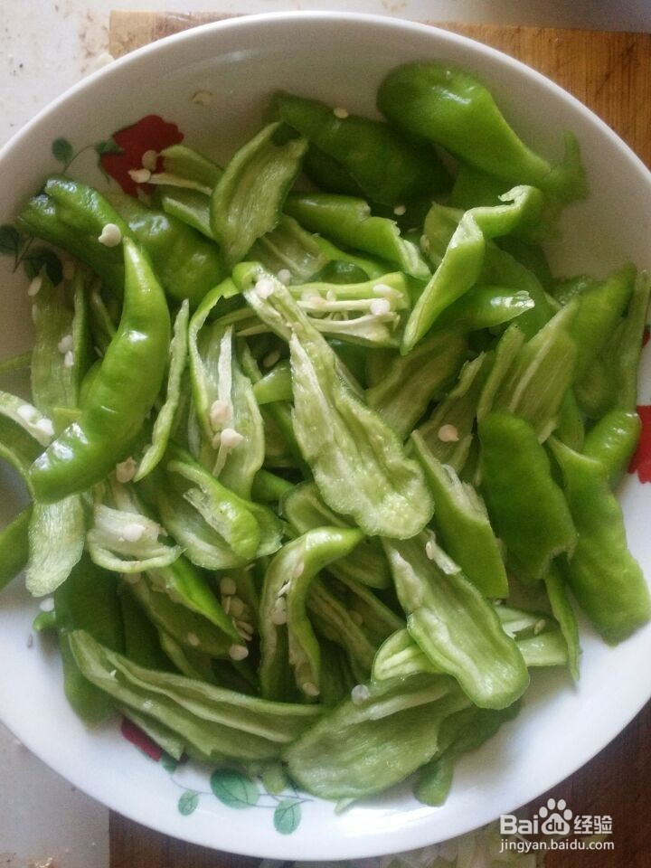 怎样做尖椒炒鸡蛋