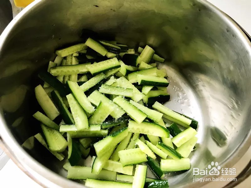 怎样做出家常菜系列之腌黄瓜