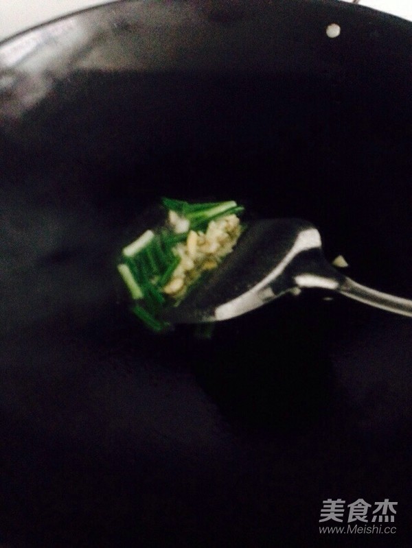 酸辣青椒炒平菇