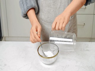 双色坚果牛轧糖怎么做？