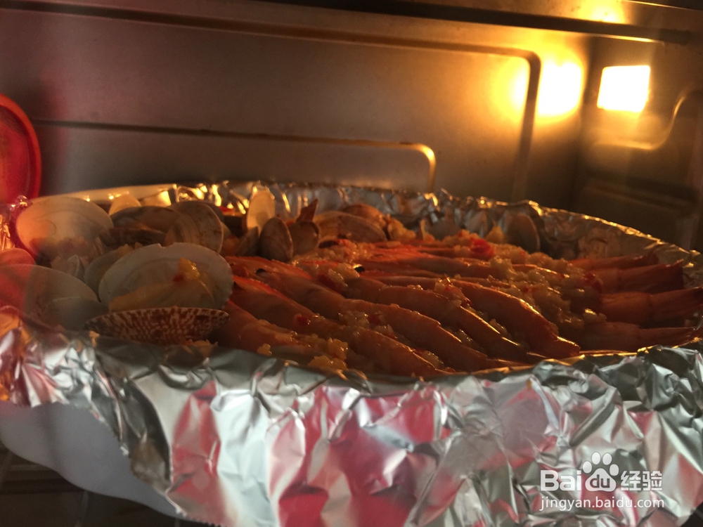 赞不绝口的蒜蓉金针菇花蛤