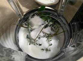 怎样制作火爆韩国的薄荷巧克力冰淇淋步骤