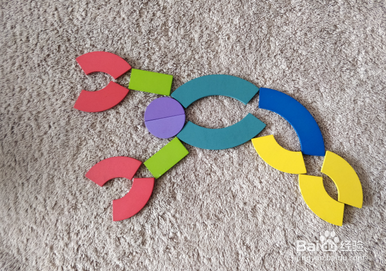 用蒙氏积木怎样拼一只大龙虾呢?