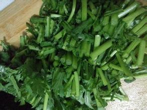 老家拌茼蒿(精致小菜)做法