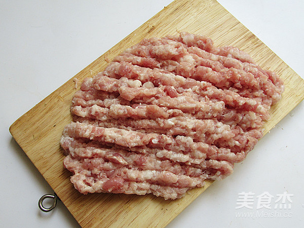 红烧鹌鹑蛋狮子头