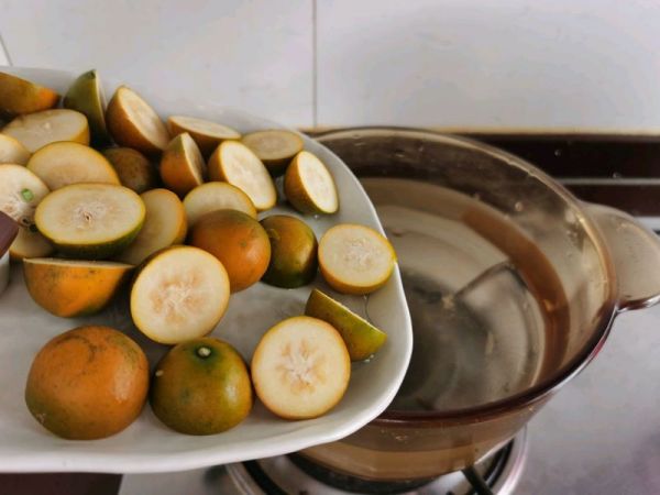 冬日润肺止咳金桔雪梨银耳羹