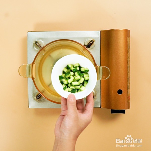 松仁玉米的做法