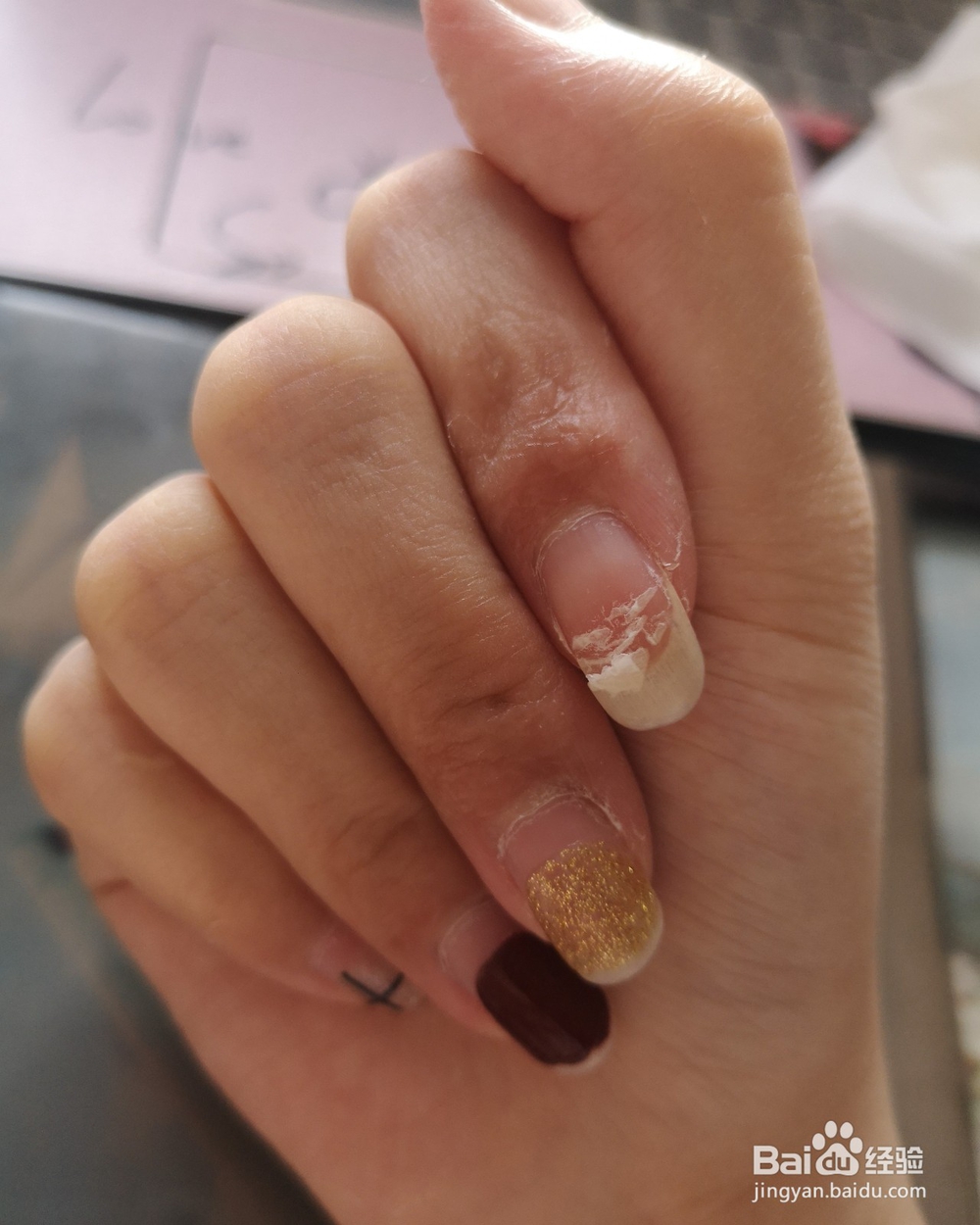 贴指甲贴有什么危害