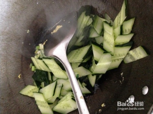 黄瓜炒鸡蛋做法