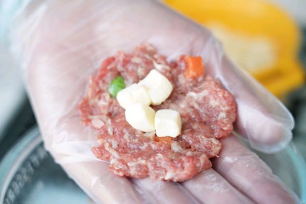 驴肉口蘑小汉堡