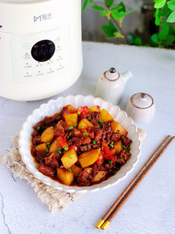 番茄土豆炖牛腩
