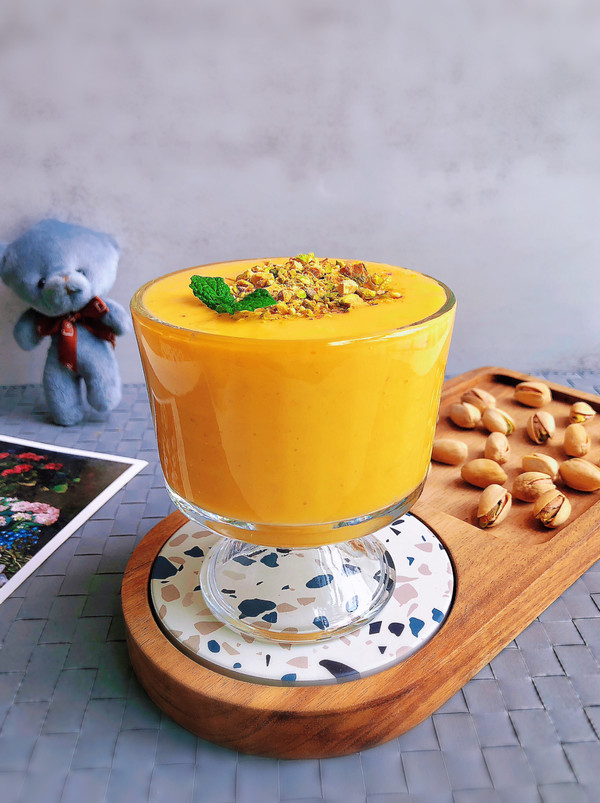 开心果芒果奶昔